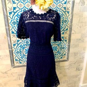 Midi lace dress